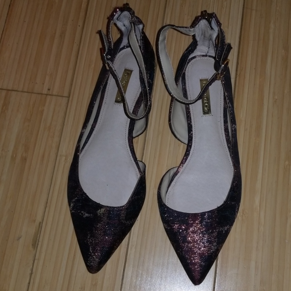 Women's pointed flats